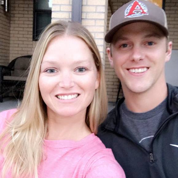 Meet your Posher, Tiffany - Picture 1 of 1